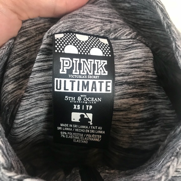 Victoria’s Secret Pink MLB Cubs Ultimate Half Zip - Picture 4 of 4